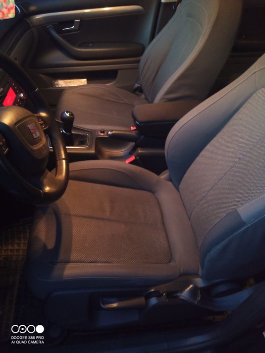 Vand sau schimb SEAT EXEO  2.0