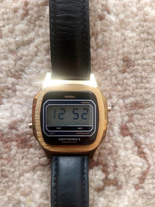 Продоется часы ссср