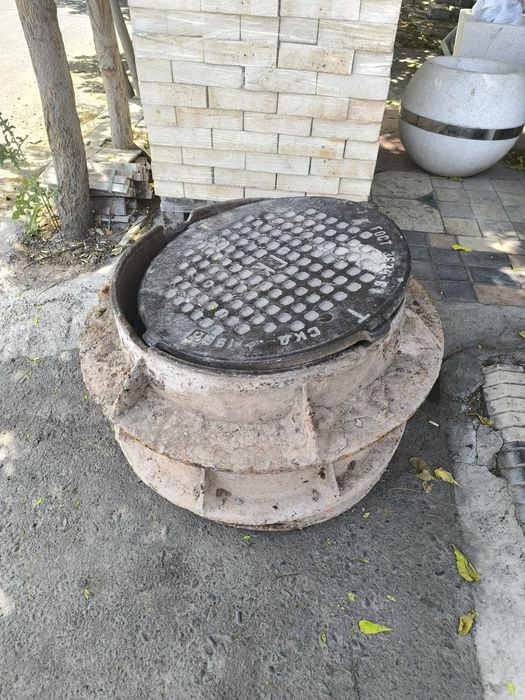 Колодец советский чугун