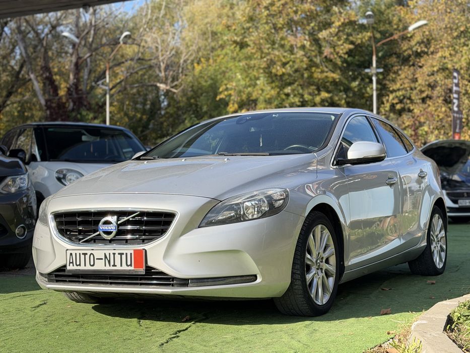 VOLVO V40 2014 — imagine 3