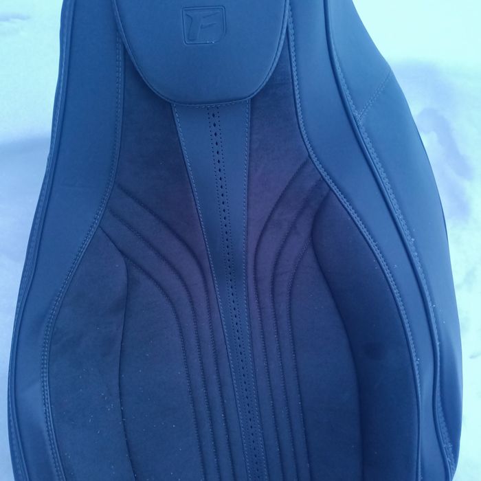 Продам чехлы на автомобиль