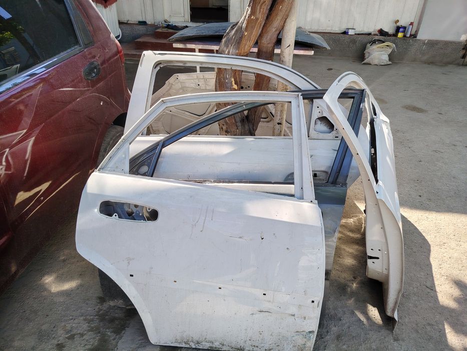 Кузов деталлар сотилади