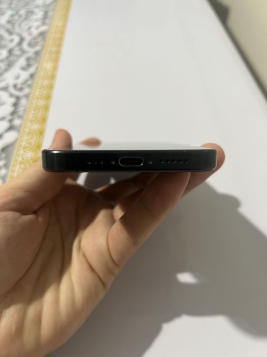 Продам iPhone 15 pro