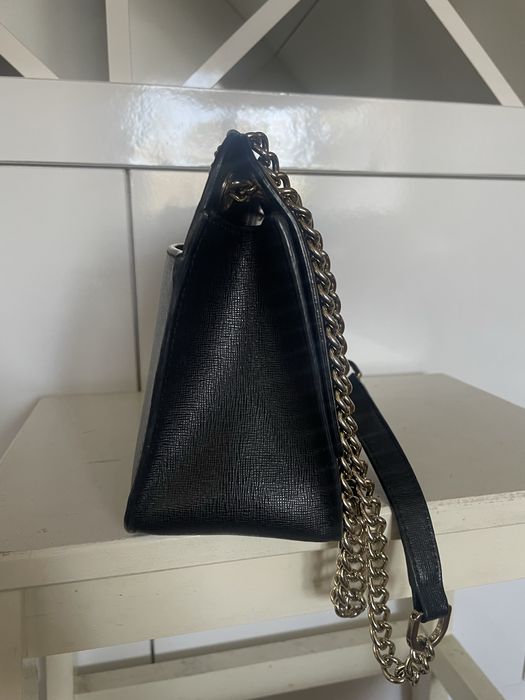 Дамски маркови чанти и колани – Valentino, Fulani, Nine West, Gucci в