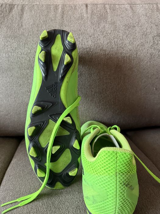 Ghete de fotbal adidas