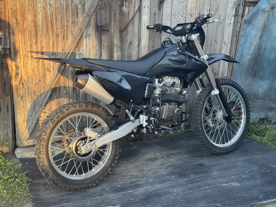 продам эндуро 250куб
