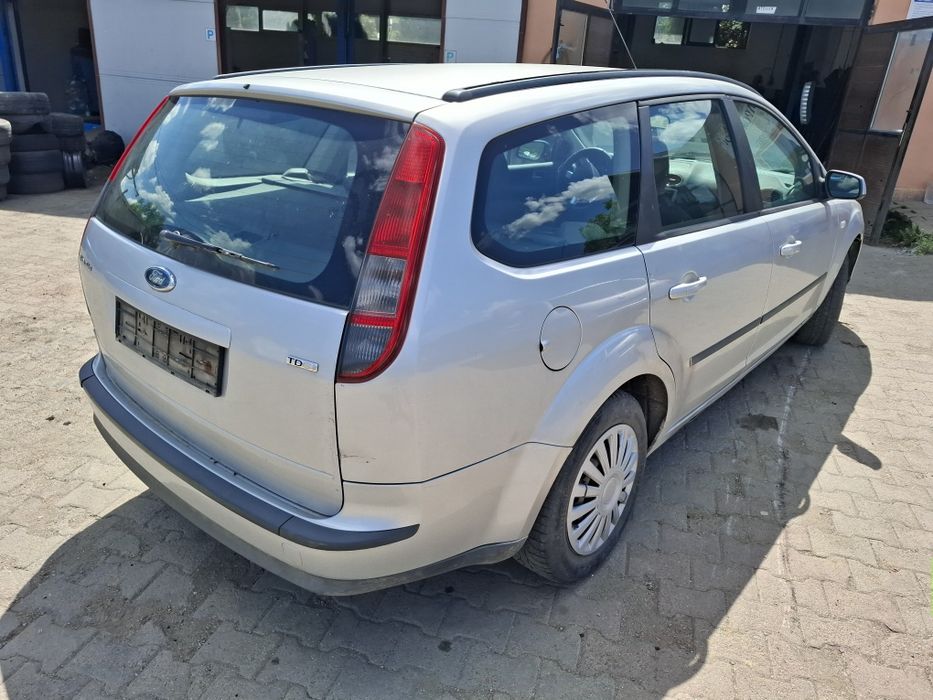 Elemente Caroserie Ford focus 2 Kombi 1.6TDci An  fabricație  2006