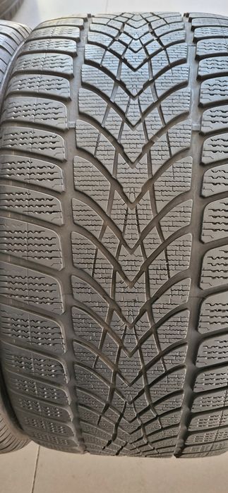 2 anvelope 285 30 21 dunlop 4d de iarna