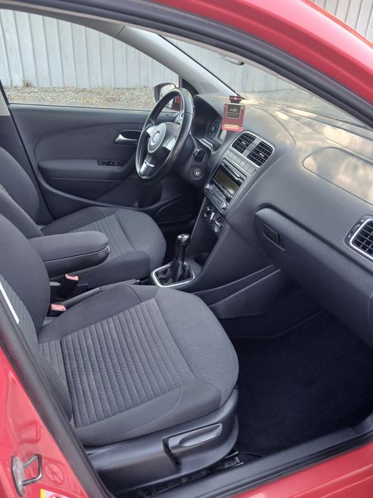Volkswagen polo 12mpi 75cp BENZINĂ