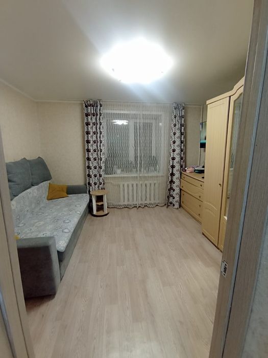 Продам 2к в центре 2/3