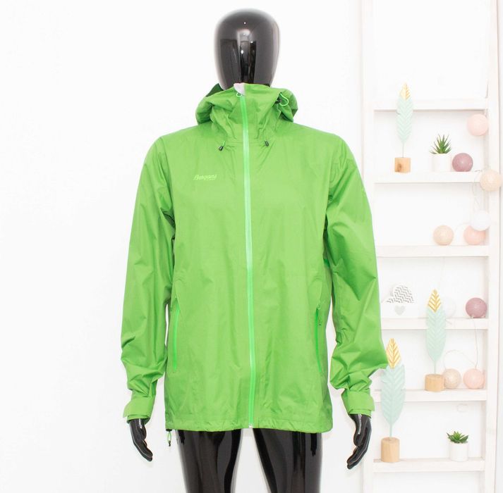 Bergans мъжко яке Nesset зелено с качулка водоустойчиво 10000mm L