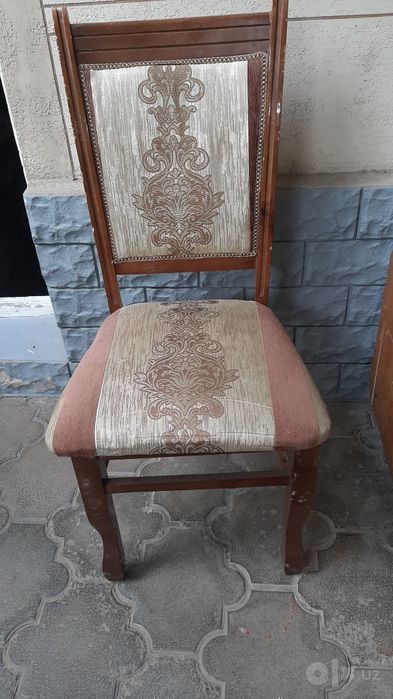 Стуллар сотилади