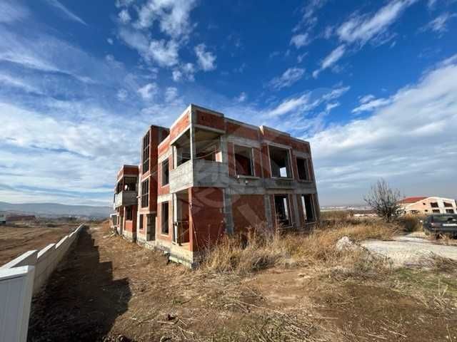 Продава се Къща в с. Марково, Област Пловдив - 800 кв.м за 500 €/кв.м - Снимка #3