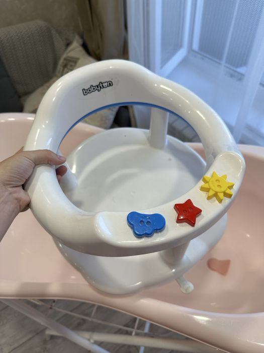 Детская ванна с ножками