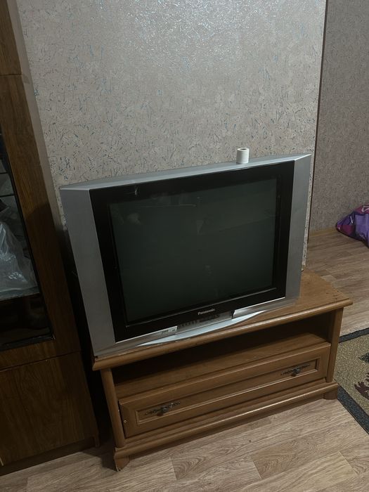 Продам рабочий телевизор не дорого