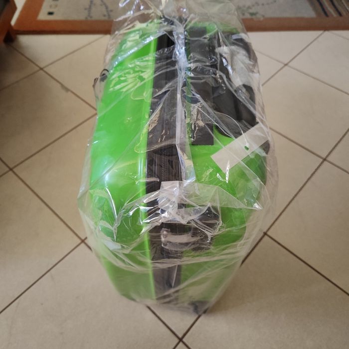 Куфар малък Зелен