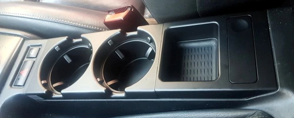 Нова Поставка за чаши за BMW E46 / Cup Holder BMW e46 / БМВ Е46