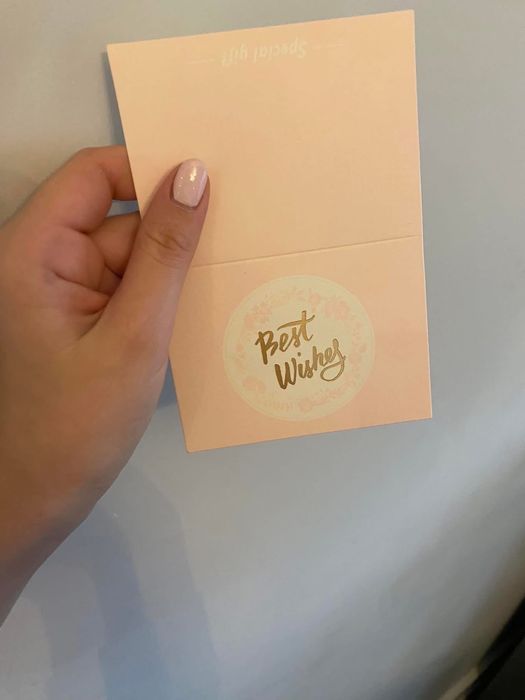 Подаръчна кутия за нея