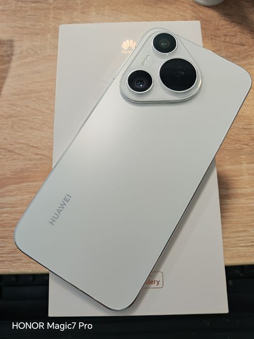 Продавам HUAWEI Pura 70 – 12/256 GB-бял