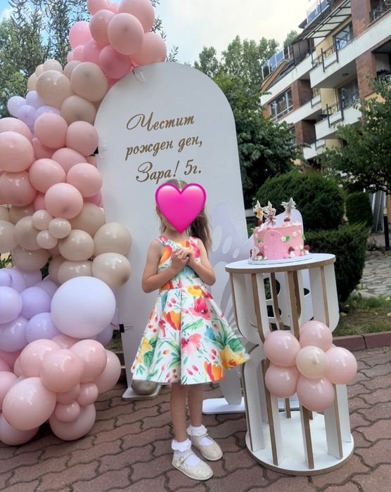 Много красива флорална рокля Abel and Lula! Като нова! Размер 5 г. 110