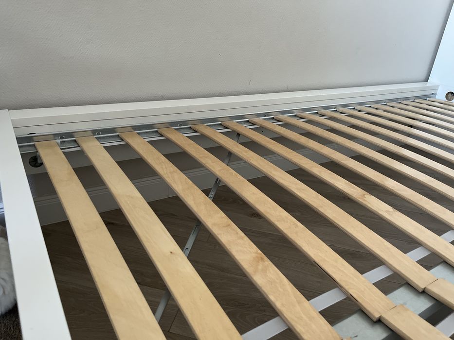 Кровать Ikea 160x200 без матраса
