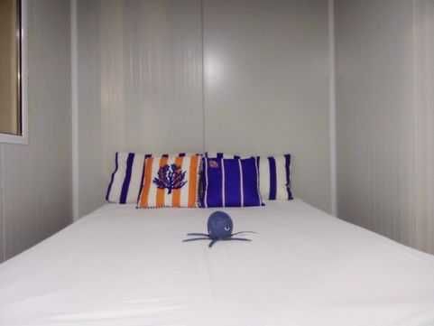 Продавам обзаведено бунгало до плаж в Кариани - 8000 евро.