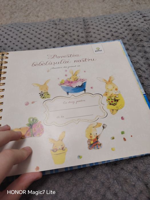 Carte povestea bebelușului nostru
