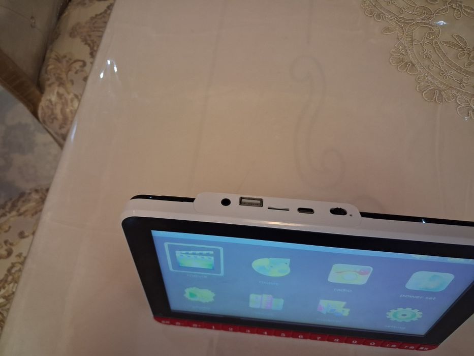 Портативный видео аудио проигрыватель