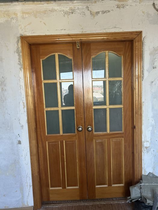 Продам межкомнотные деревяные двери