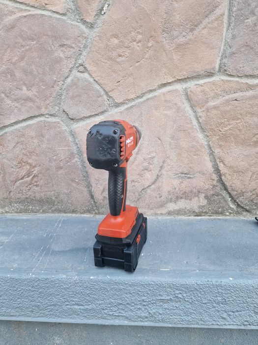 Винтоверт  HILTI