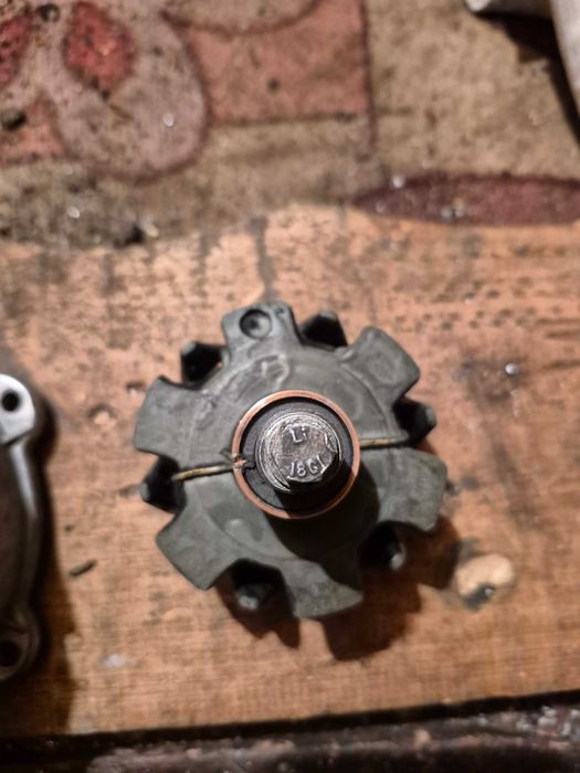 Части за мотоциклет Чз-350.