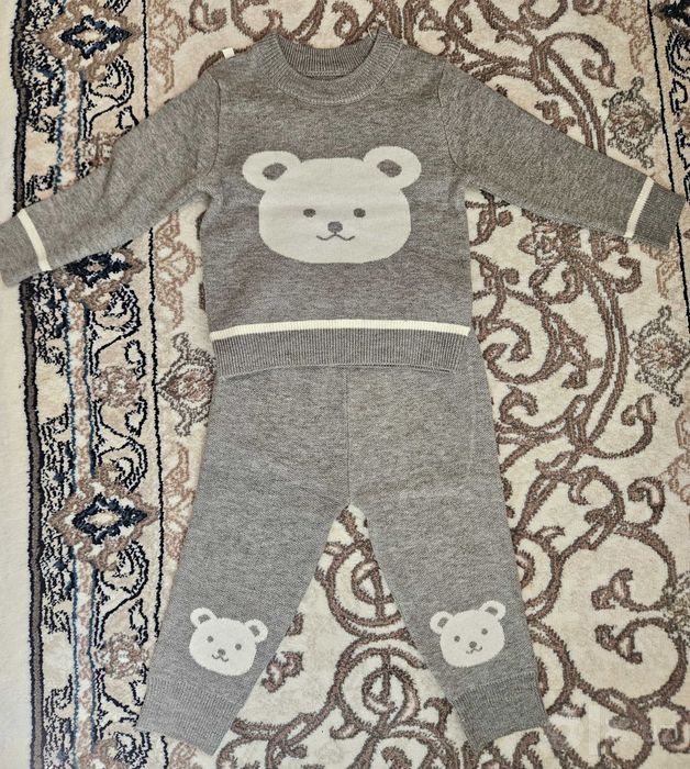 Костюмчик тёпленький.