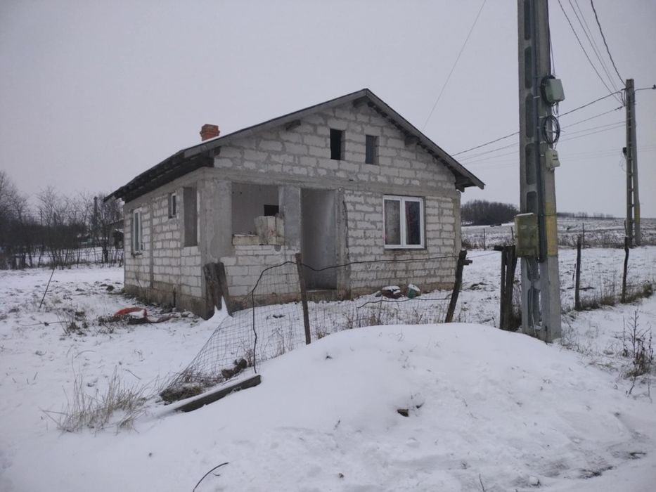 Casă la țară în Rădăuți Prut