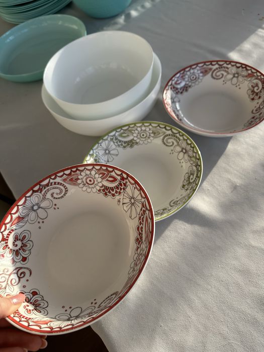 Пълен сервиз чинии в синьо зелен цвят