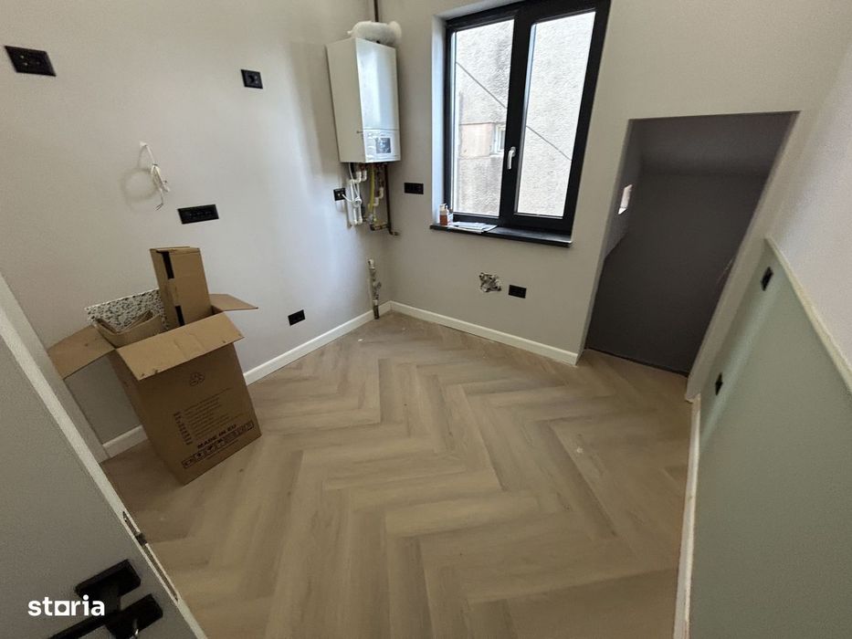 Apartament 3 camere zona Central
