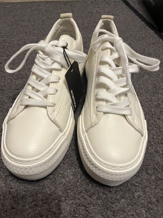Adidasi dama Pull&bear