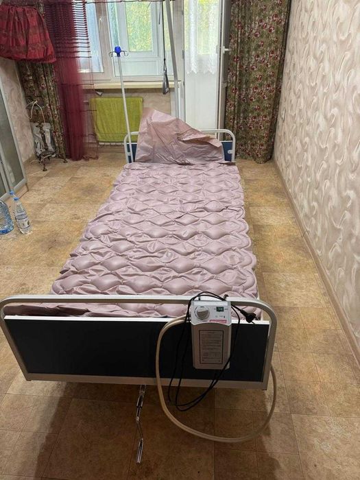 Кровать многофункциональная для лежачих больных