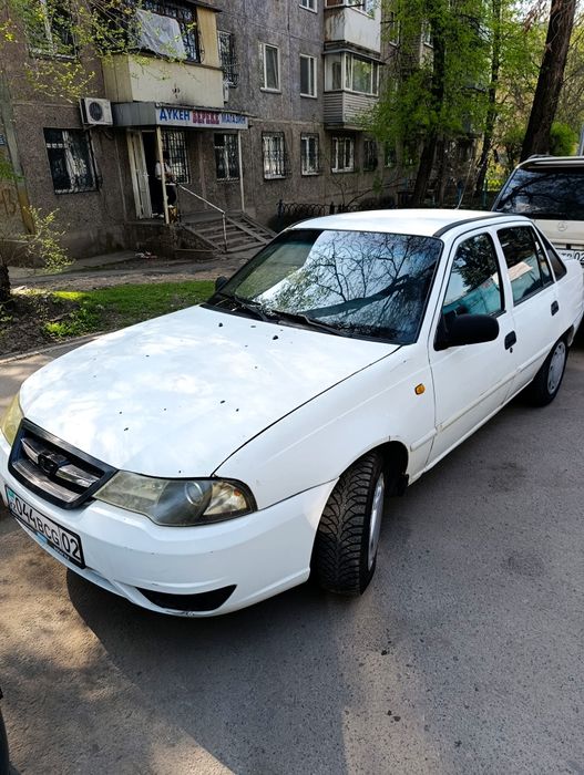 Продам деу нексия 2