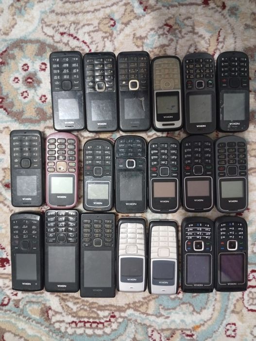 Продам  телефоны