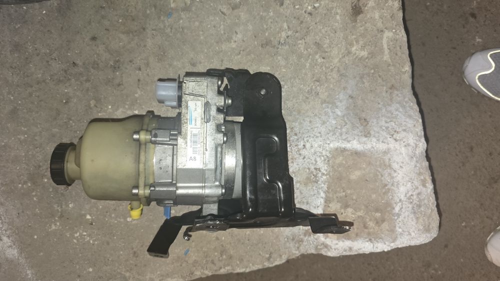 Pompă servo  Dacia
