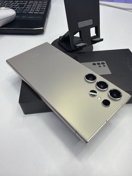 Samsung S24 Ultra 256Gb Full box Intretinut
