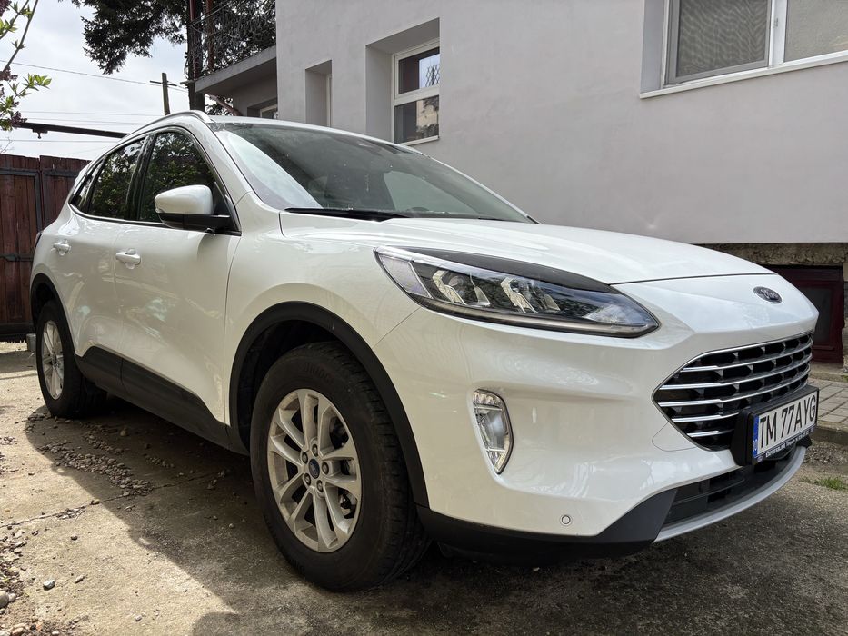 Ford Kuga Titanium FHEV 190CP 2023 17000km Garantie Hibrid Automat