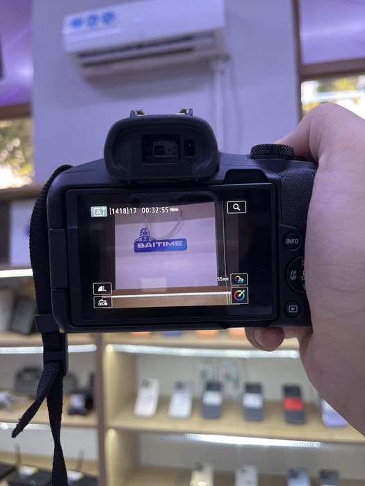 Фотоаппарат Canon EOS R50