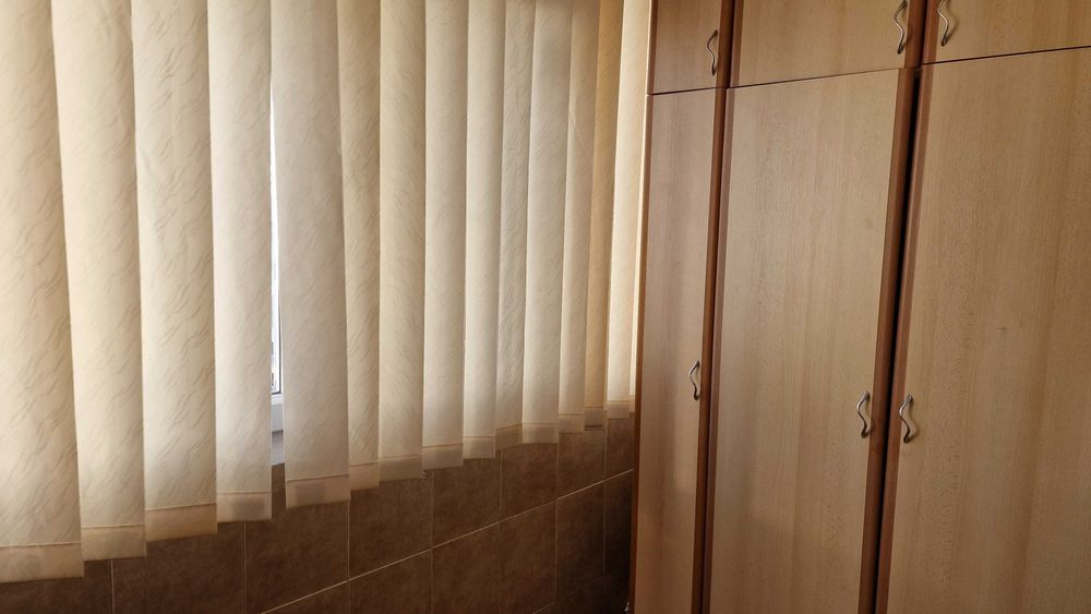 PARTICULAR, inchiriez apartament 2 camere in zona Chisinau / Mega Mall