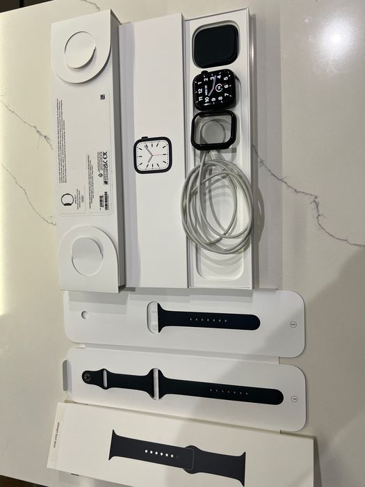 Apple Watch 7 Midnight