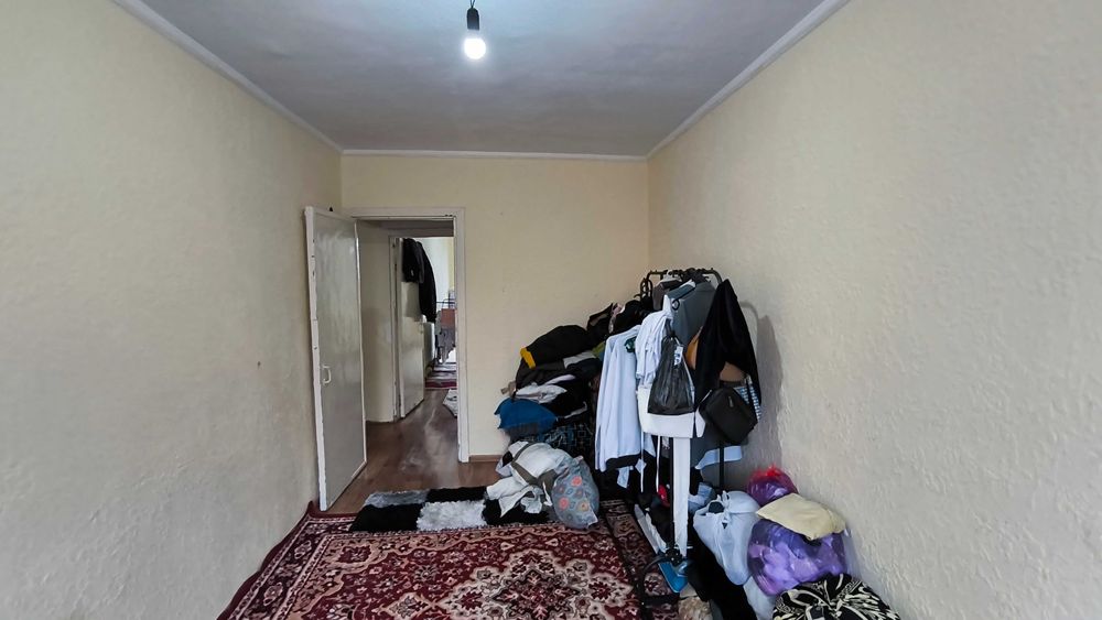 Продаётся 3-комнатная квартира проспект РЕСПУБЛИКИ- ЭЛЕКТРОН. Этаж 4/4