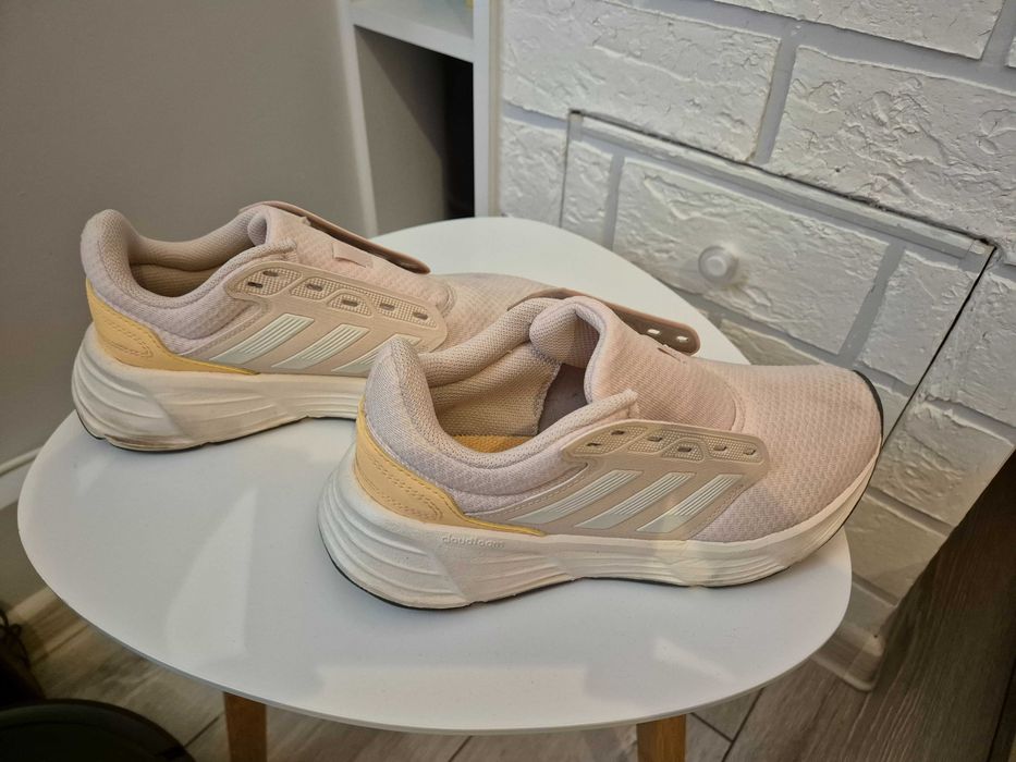 Дамски маратонки Адидас Galaxy 6