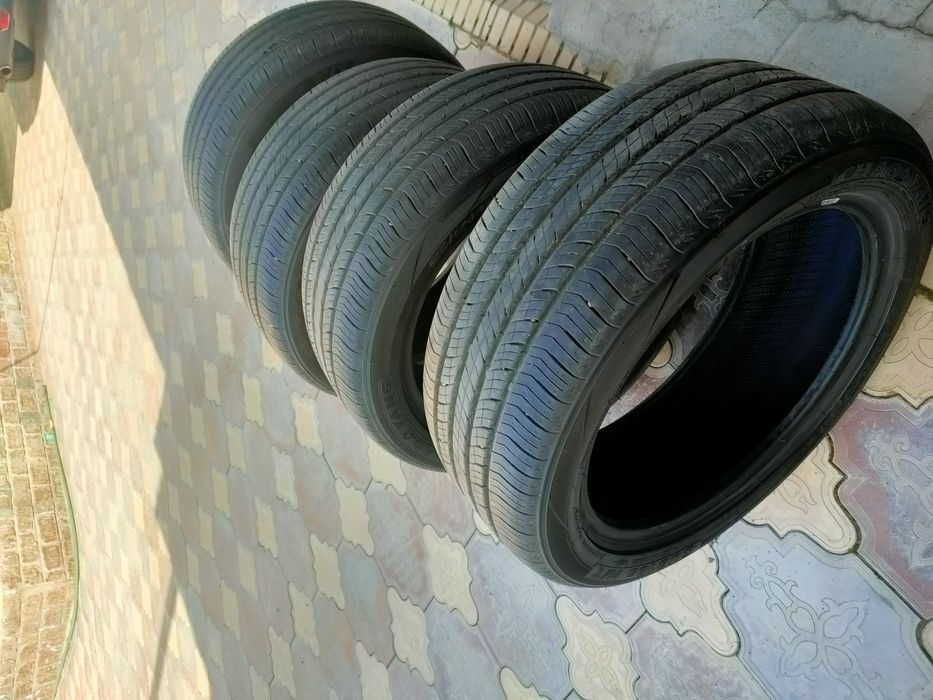 Продаю авто шины 215/50/17R