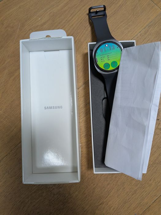 Samsung  Galaxy  watch 8
