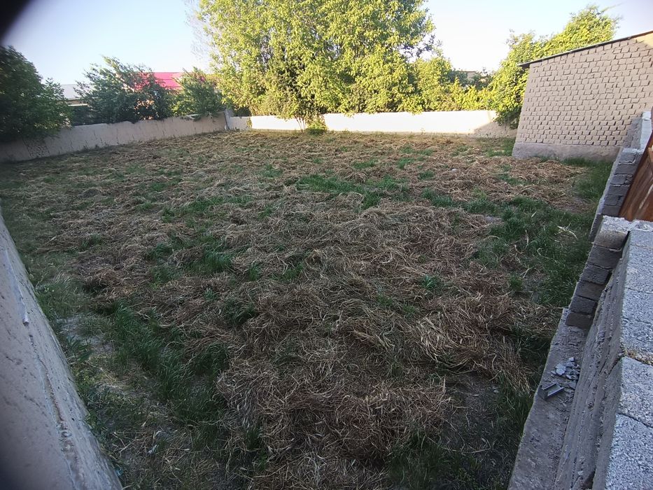 6 соток участка Самарканд вилояти Пастдаргом тумани Чархин м.ф.й
